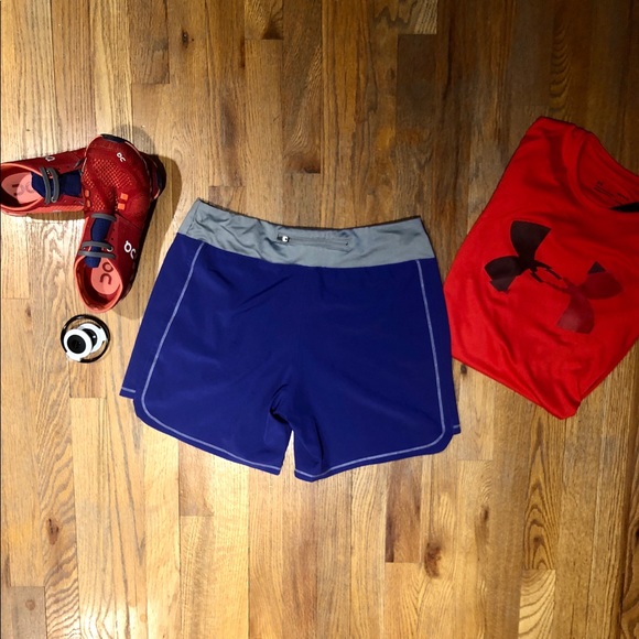Awesome Reebok Shorts - Picture 3 of 7